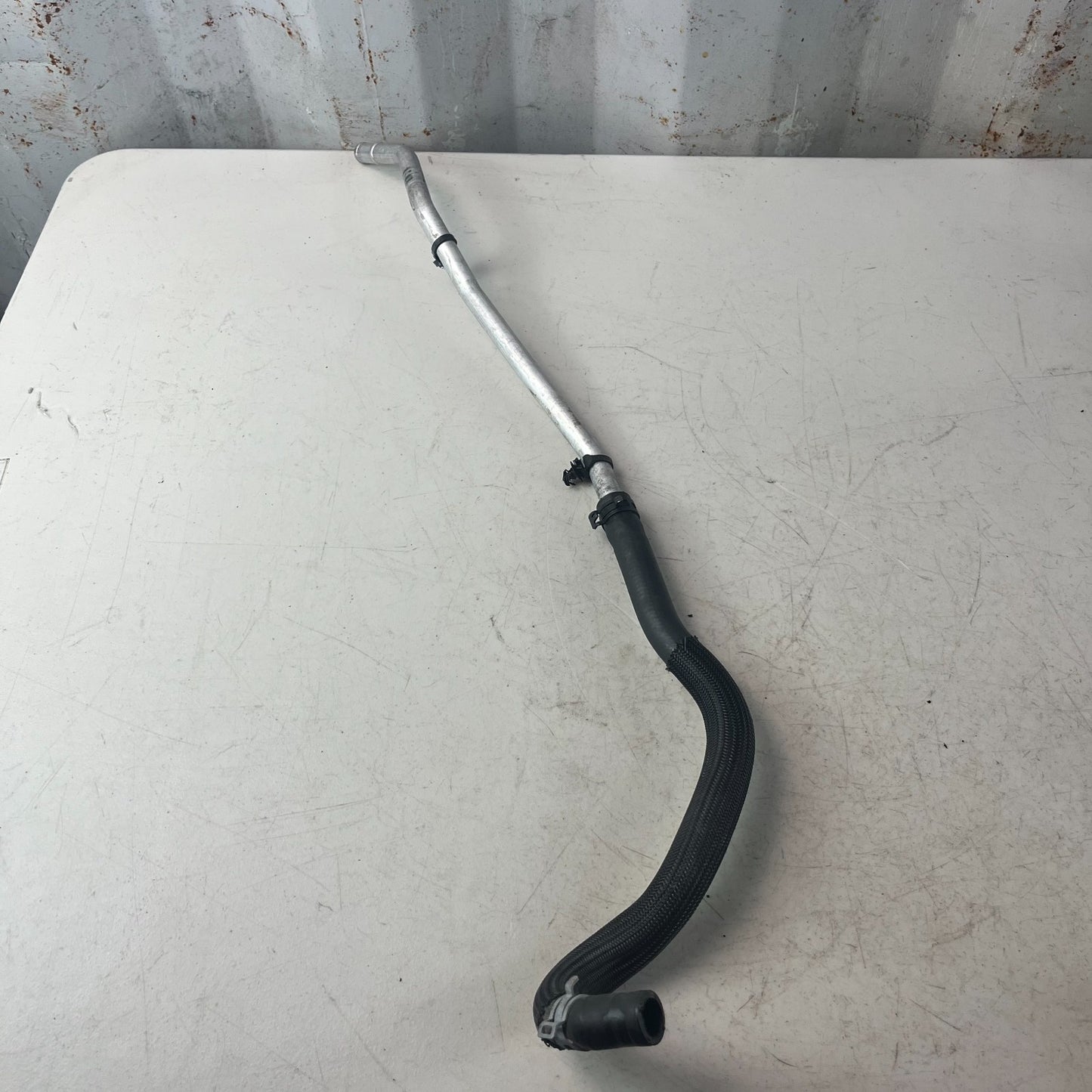 2016-2024 CHEVROLET CAMARO SS ENGINE RADIATOR COOLANT COOLING HOSE PIPE OEM