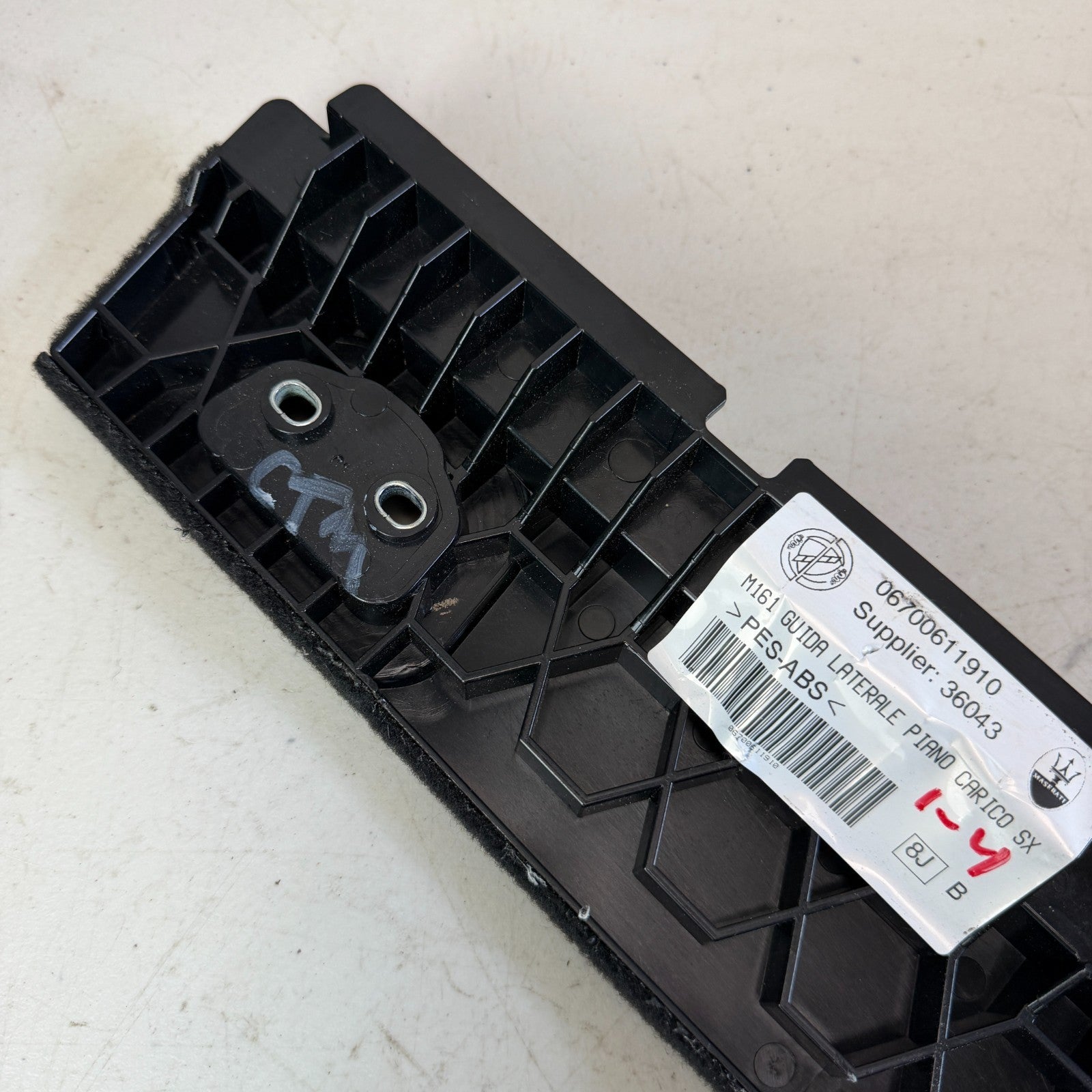 2017-2020 MASERATI LEVANTE LEFT SIDE TRUNK CARGO FLOOR HOOK RAIL COVER TRIM OEM