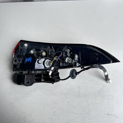 2020 2021 2022 Toyota Corolla Tail Light Left LH Driver OEM Halogen Outer