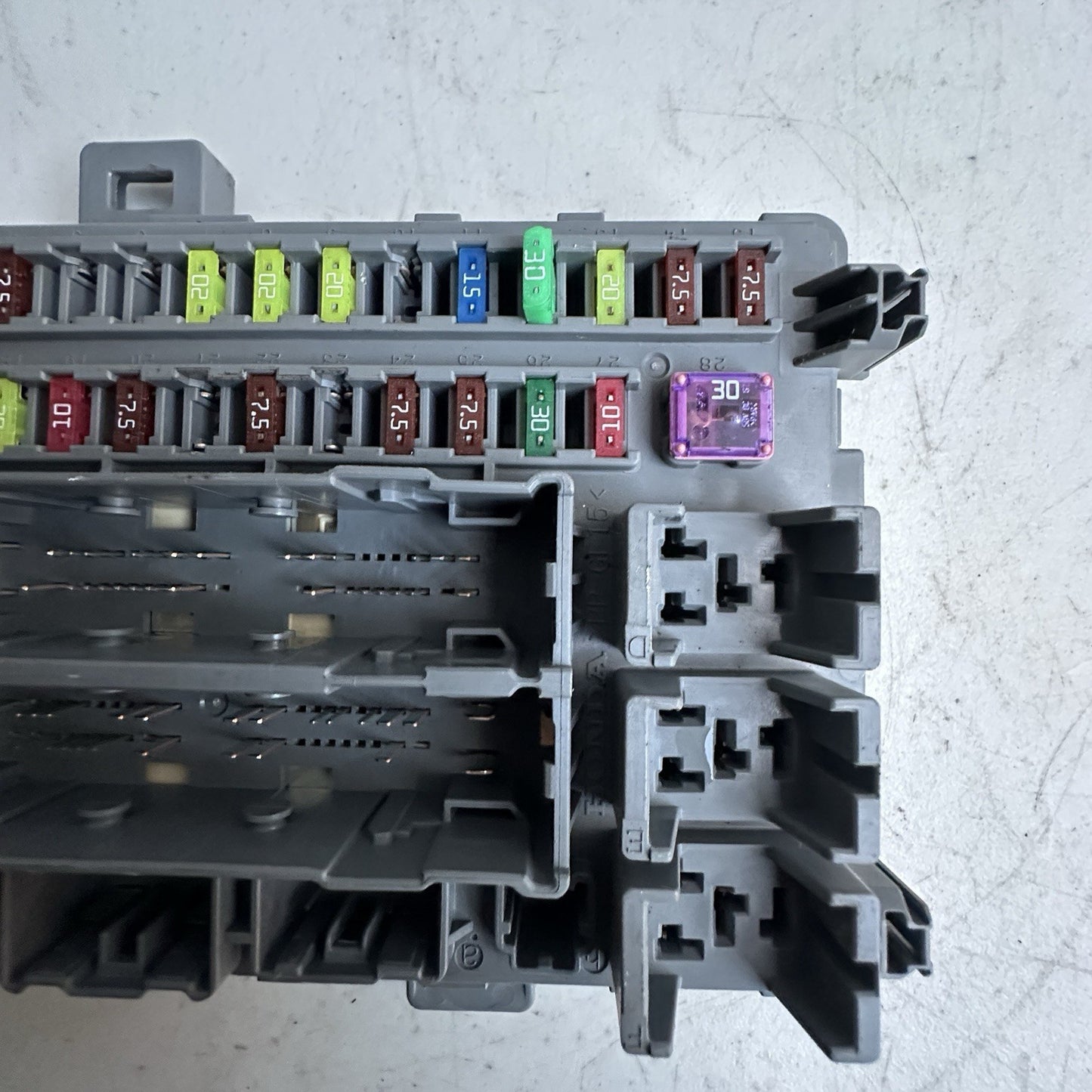 2014-2017 Acura RLX OEM Right Front Dash Fuse Box Module Junction Box
