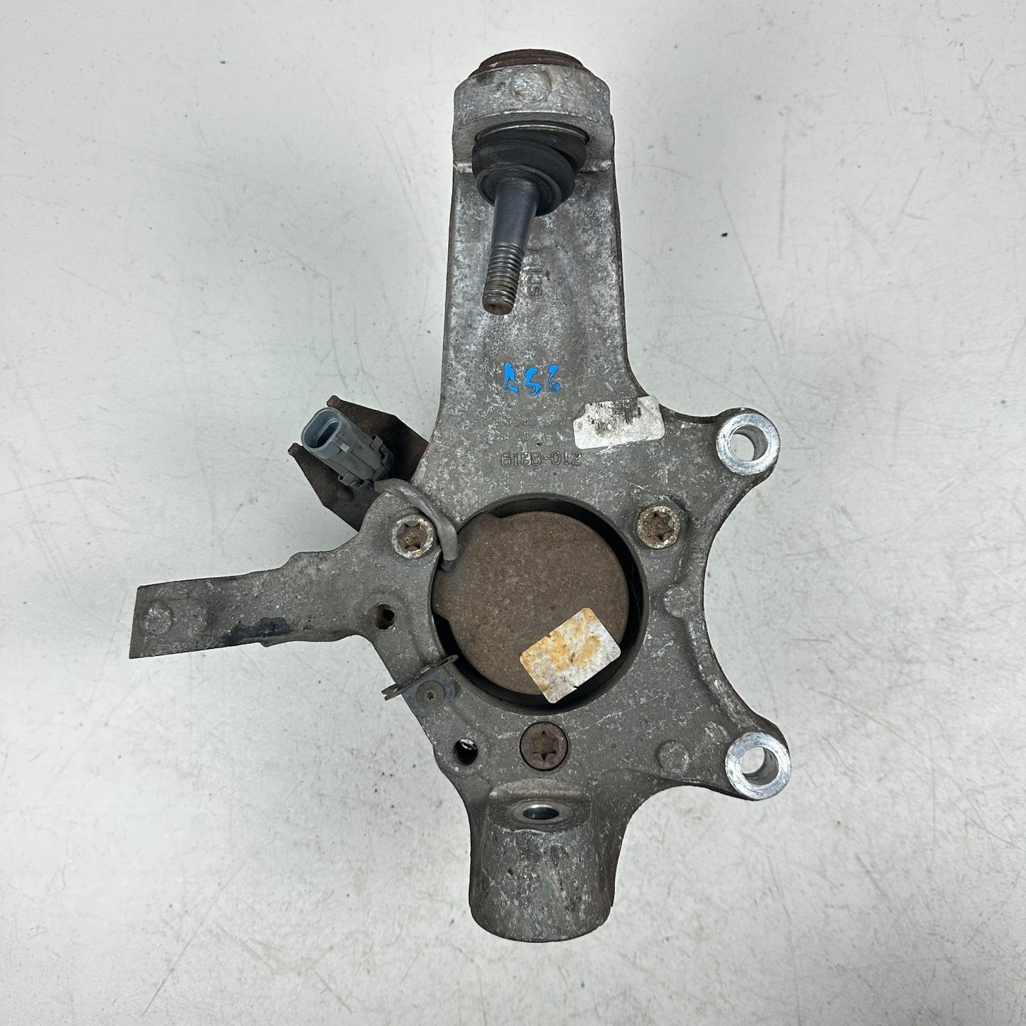 2005-2013 CHEVROLET CORVETTE FRONT RIGHT PASSENGER SDIE SPINDLE KNUCKLE HUB OEM