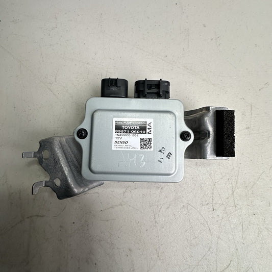 2019-2022 Toyota Corolla Fuel Pump Control Module 89571-06010 *2.0L At Fwd