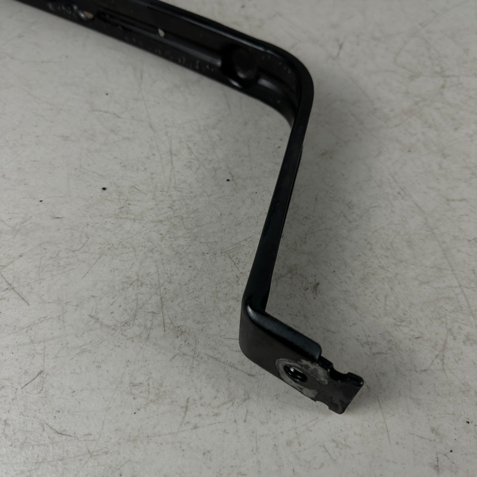 2016-2023 CHEVROLET CAMARO RWD REAR FUEL GAS TANK SUPPORT BRACKET STRAP OEM