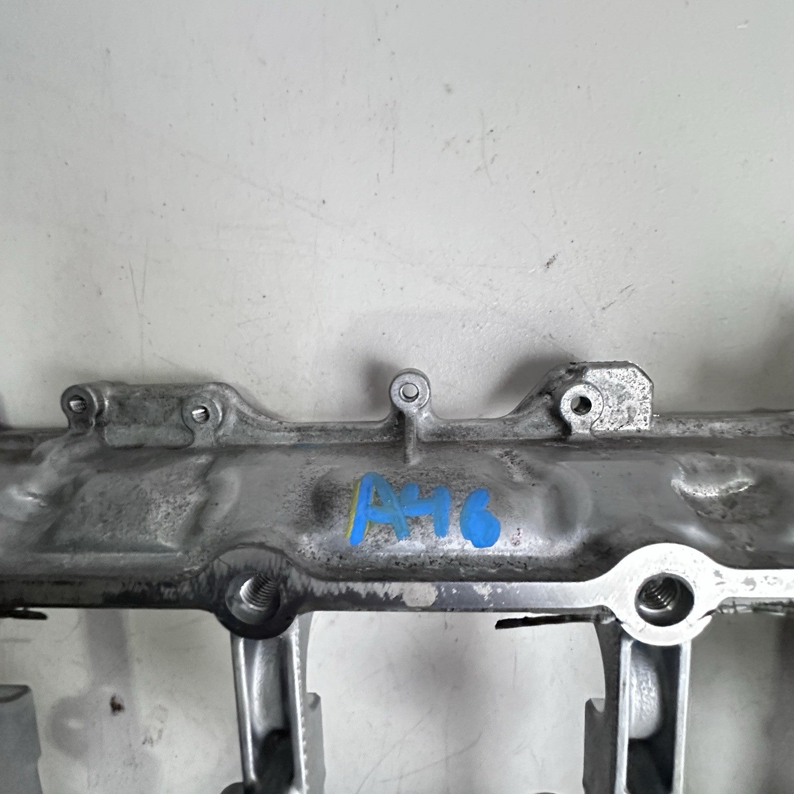 2019-2022 Toyota Corolla 2.0 Camshaft Housing Spacer Holder Head Cap OEM CLEAN