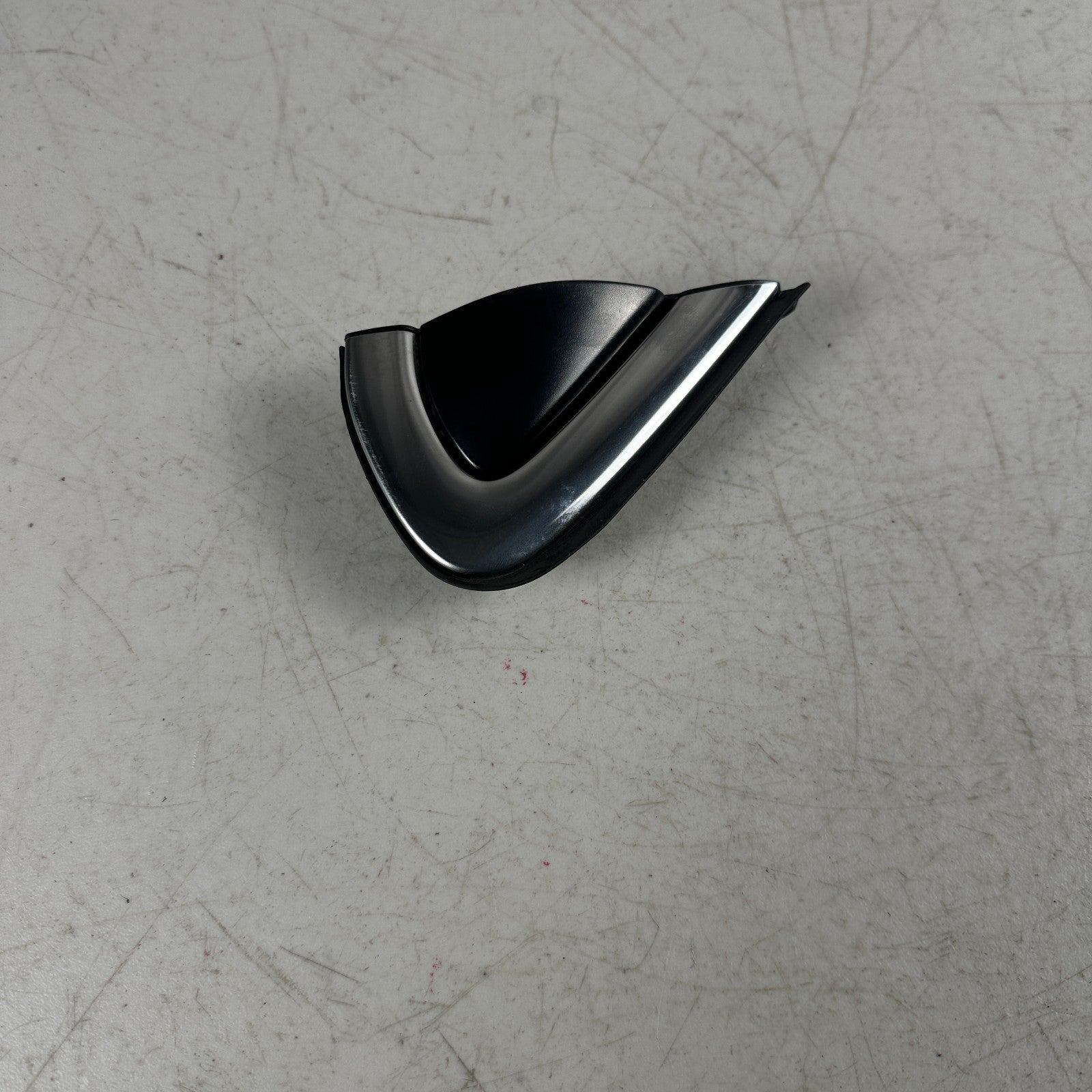 2017-2022 HONDA CR-V FRONT RIGHT PASSENGER SIDE PILLAR CORNER MOLDING TRIM OEM