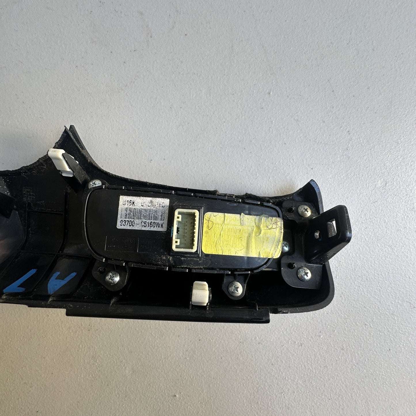 2016-2018 Kia Sorento Dash Stability Control Switch Trim OEM 93700-C5160WK