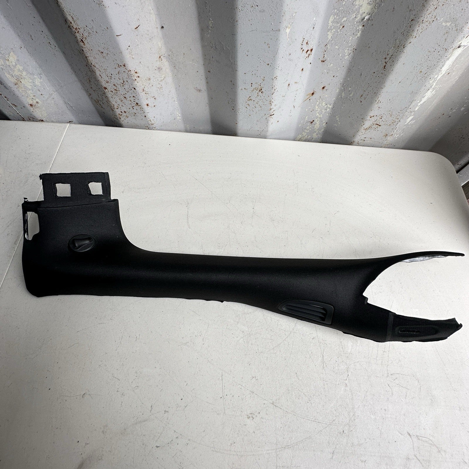 14-19 Chevy Corvette C7 Jet Black LH Windshield Garnish Molding A Pillar