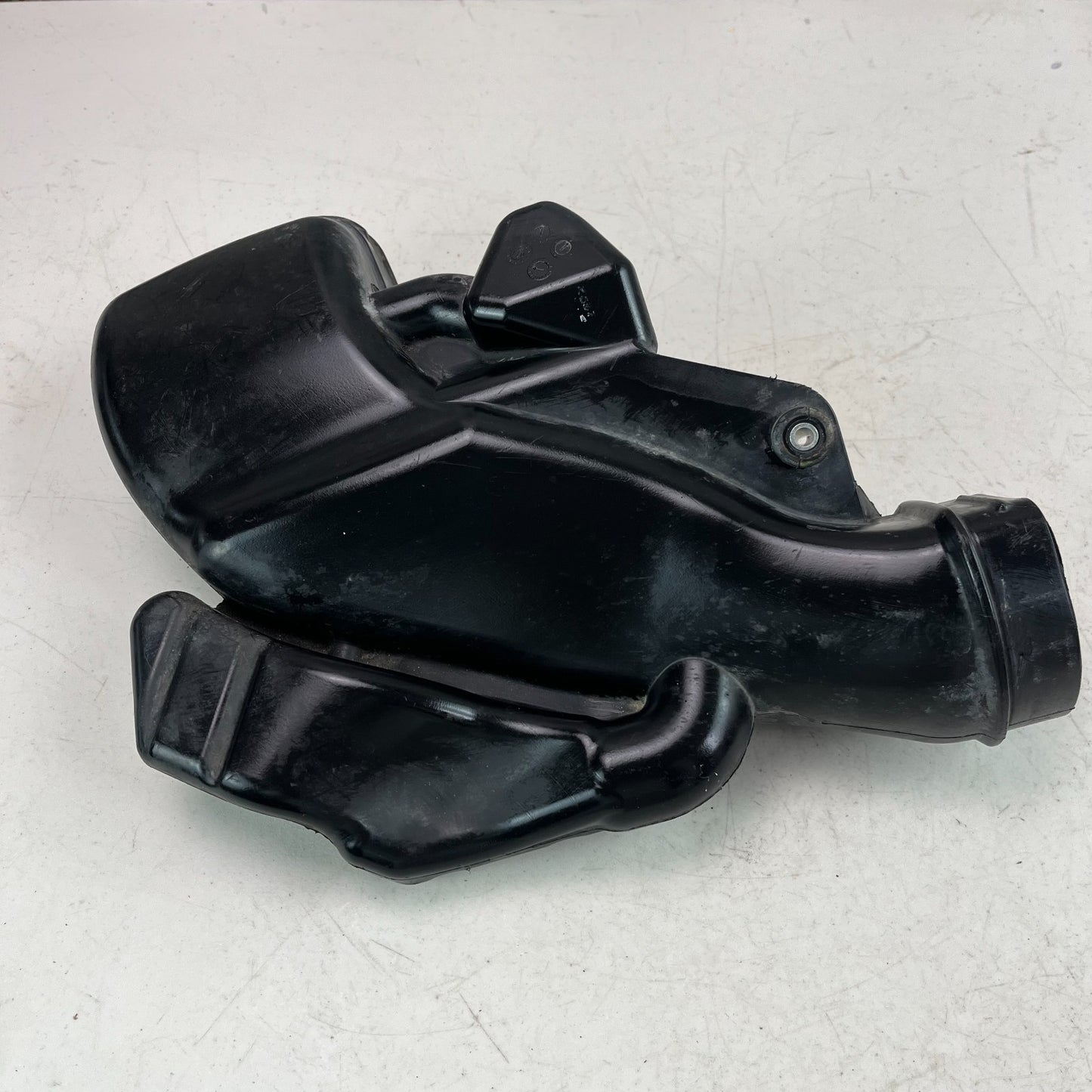 2013-2017 HONDA ACCORD THROTTLE BODY AIR CLEANER INLET INTAKE DUCT TUBE OEM