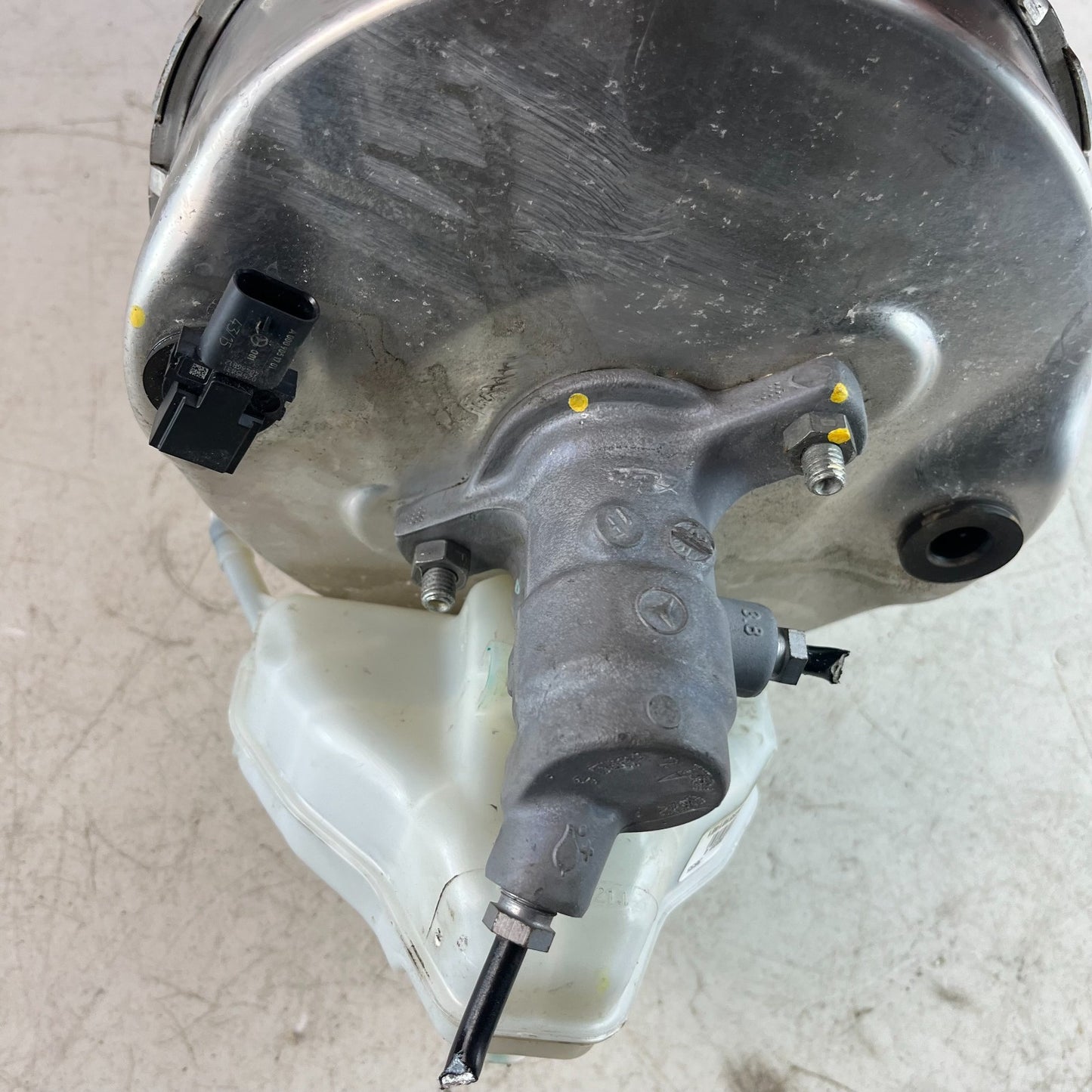 2015-2021 MERCEDES W205 C300 POWER BRAKE BOOSTER MASTER CYLINDER A2054300030