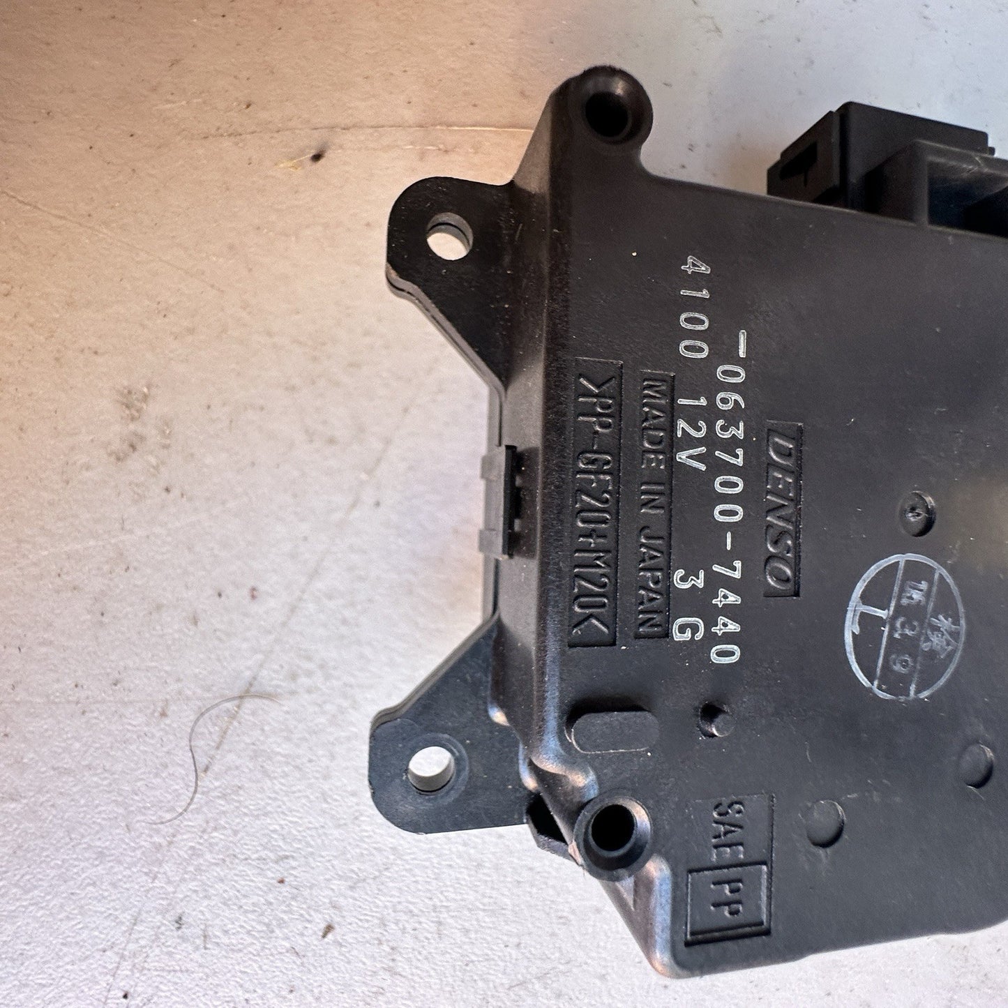 2004-2009 Toyota Prius A/C Heater Vent Flap Door Actuator Motor OEM. 063700-7440