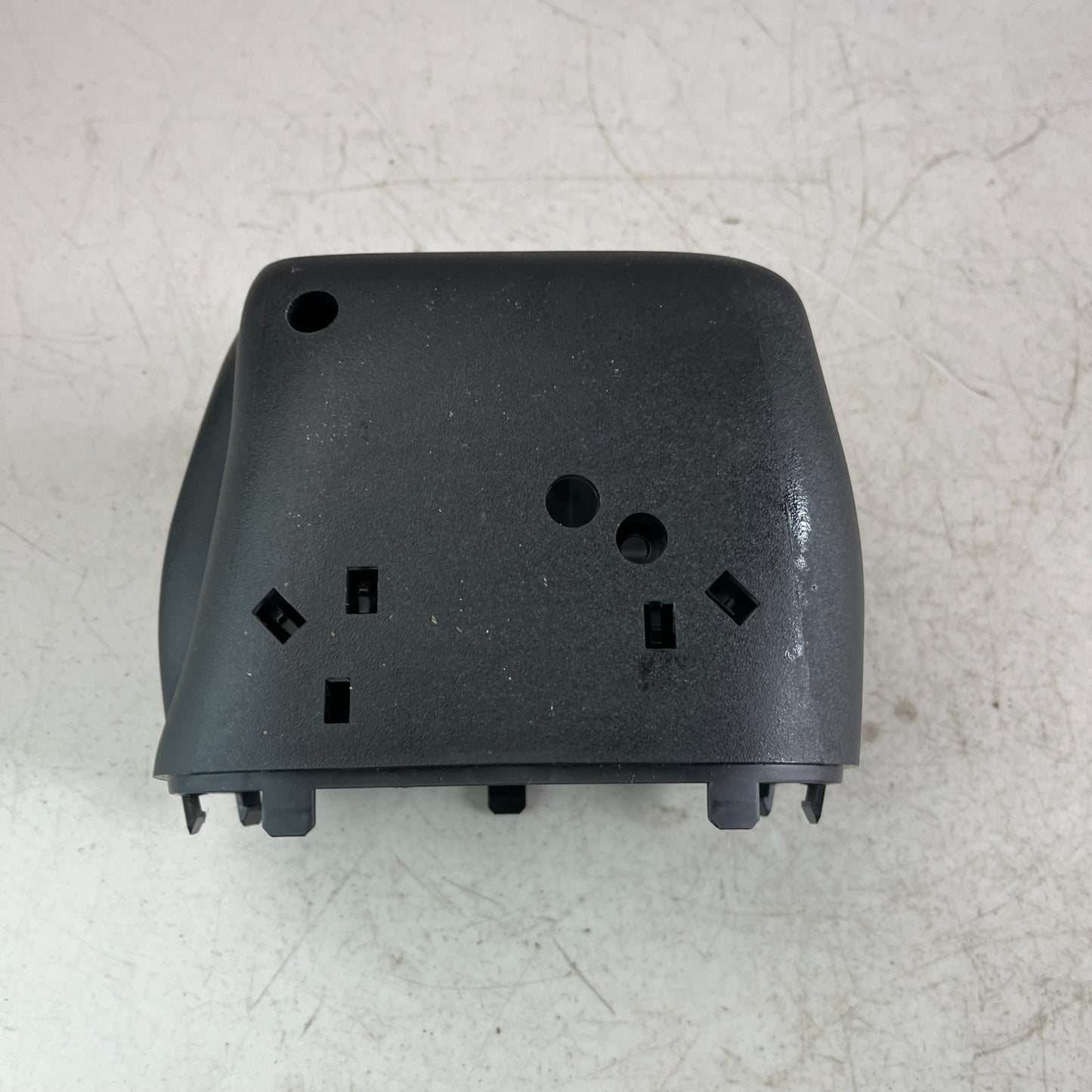 2005-2013 CHEVROLET CORVETTE C6 FRONT STEERING COLUMN COVER TRIM BLACK 26116910