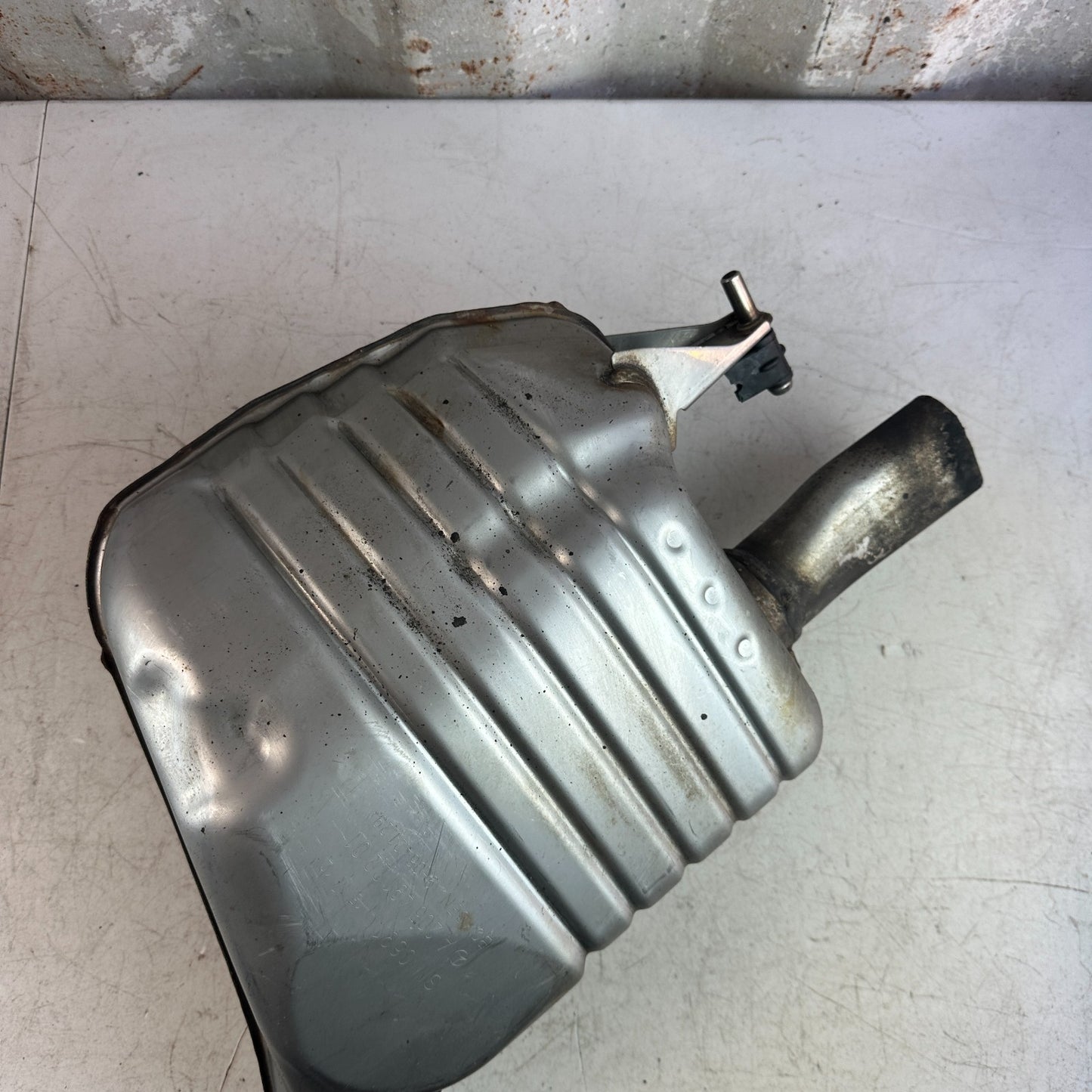 2015-2018 MERCEDES W205 C300 REAR LEFT DRIVER EXHAUST MUFFLER A2054909421 OEM
