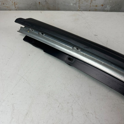 2005-2013 CHEVROLET CORVETTE C6 FRONT RIGHT SIDE DOOR WINDOW FRAME APPLIQUE OEM