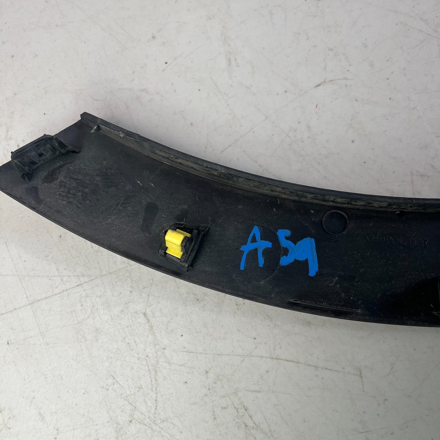 2017-2022 HONDA CR-V CRV REAR RIGHT SIDE WHEEL ARCH MOLDING TRIM 74413-TLA-A0