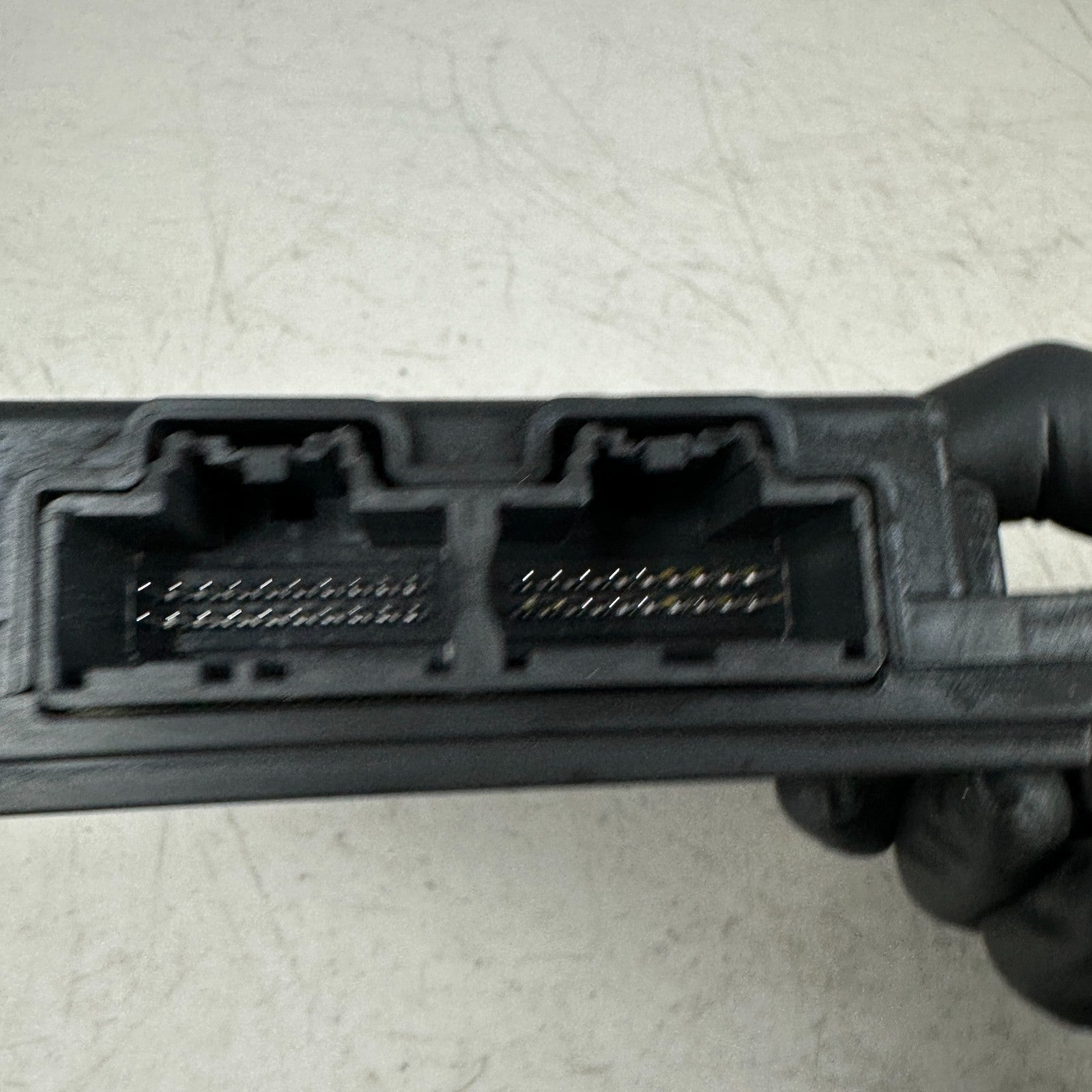 2019-2024 CHEVROLET CAMARO KEYLESS ENTRY THEFT LOCKING CONTROL MODULE UNIT OEM