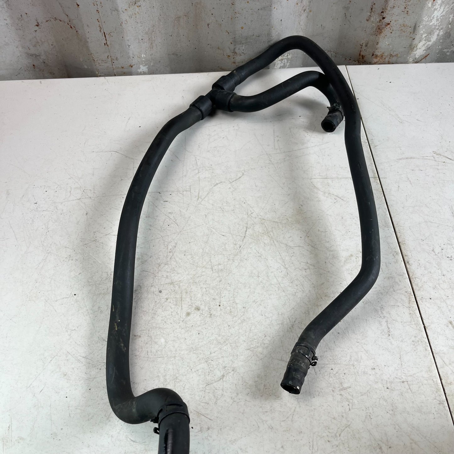 2005-2013 CHEVROLET CORVETTE C6 RADIATOR UPPER HEATER COOLANT HOSE PIPE OEM