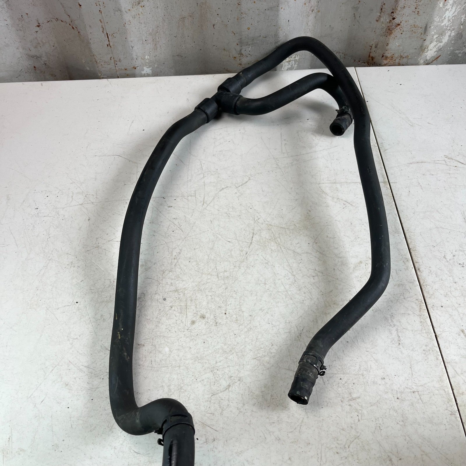 2005-2013 CHEVROLET CORVETTE C6 RADIATOR UPPER HEATER COOLANT HOSE PIPE OEM