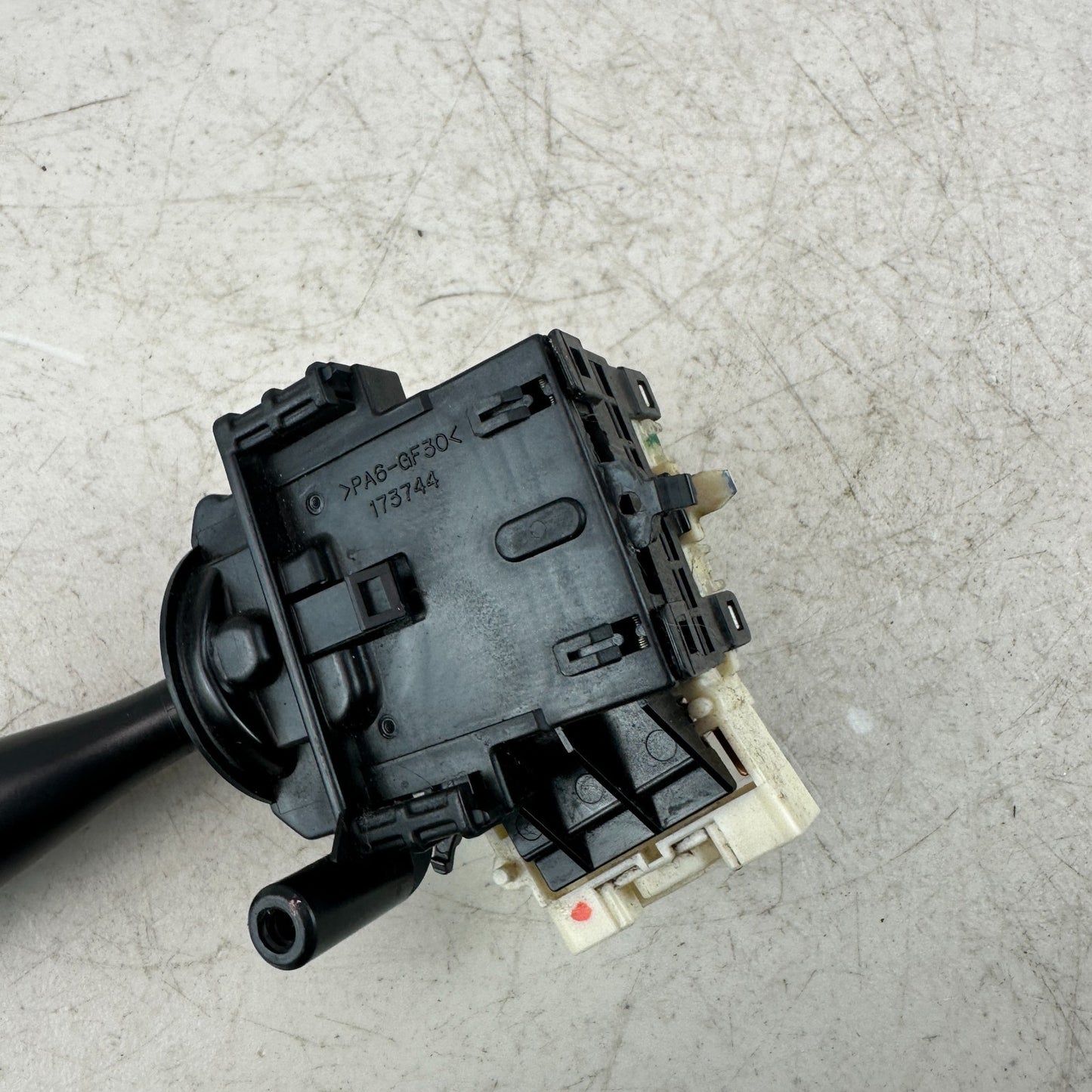 2003-2008 TOYOTA COROLLA COLUMN HEADLIGHT TURN SIGNAL CONTROL SWITCH 173744 OEM