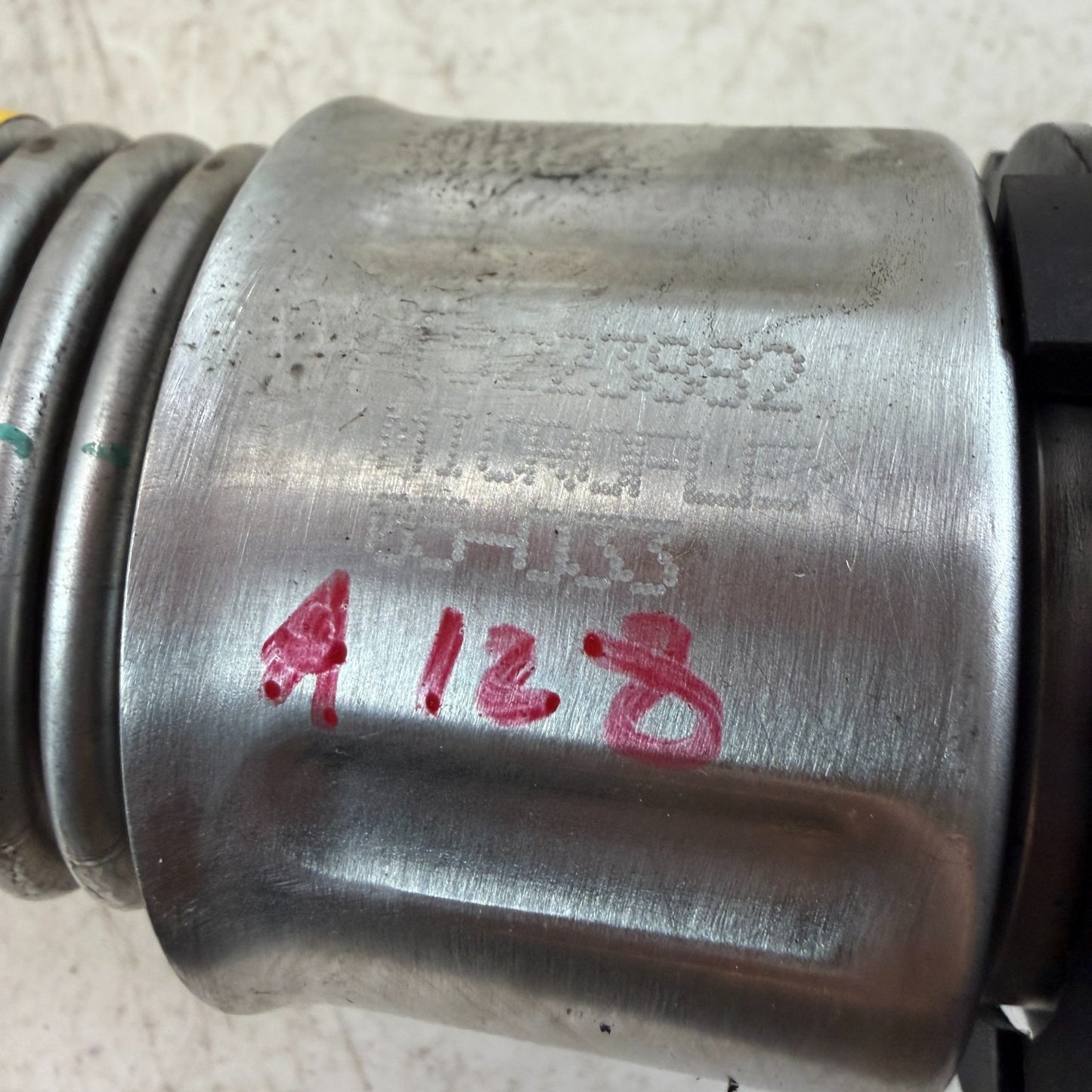 05-13 CHEVROLET CORVETTE C6 REAR FUEL TANK CONNECTOR HOSE PIPE LINE 15223882 OEM