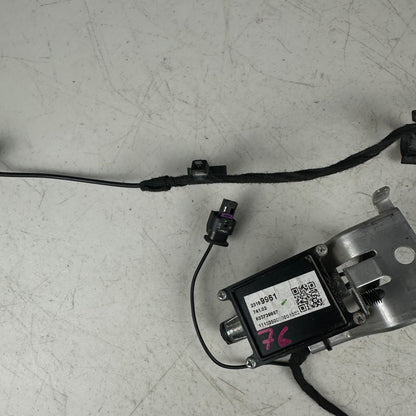 2014-2019 CORVETTE C7 REAR LEFT SIDE RADIO AMPLIFIER ANTENNA MODULE 23169961 OEM