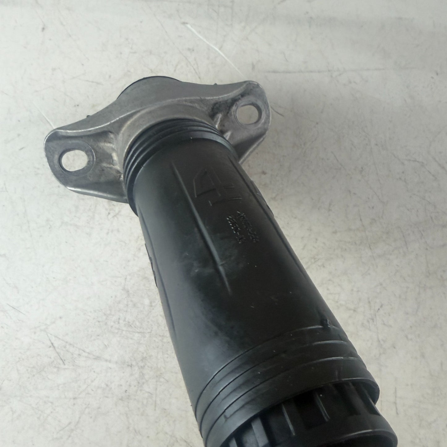 2016-2024 CHEVROLET CAMARO REAR LEFT OR RIGHT SIDE SHOCK STRUT ABSORBER 84084730
