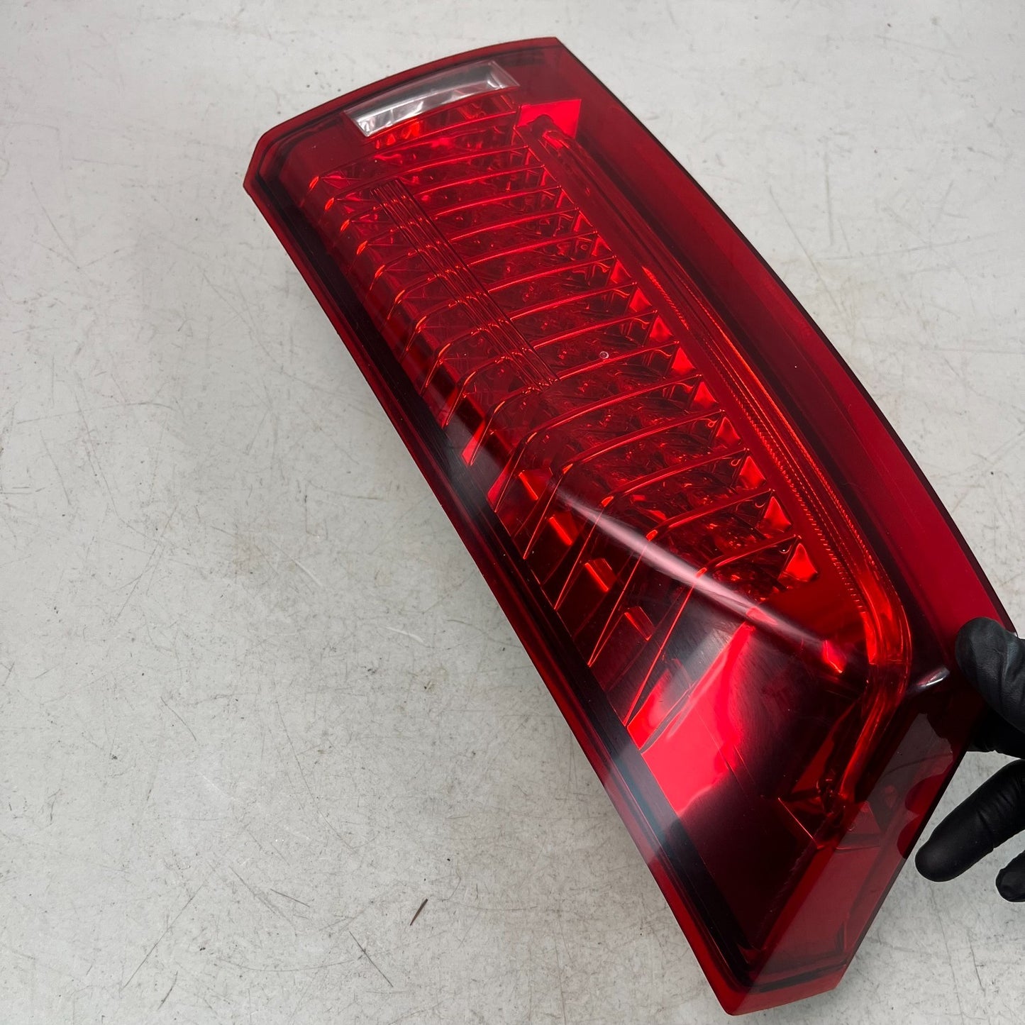 2008-2015 CADILLAC CTS V REAR RIGHT PASSENGER SIDE TAIL LIGHT LAMP 25902144 OEM