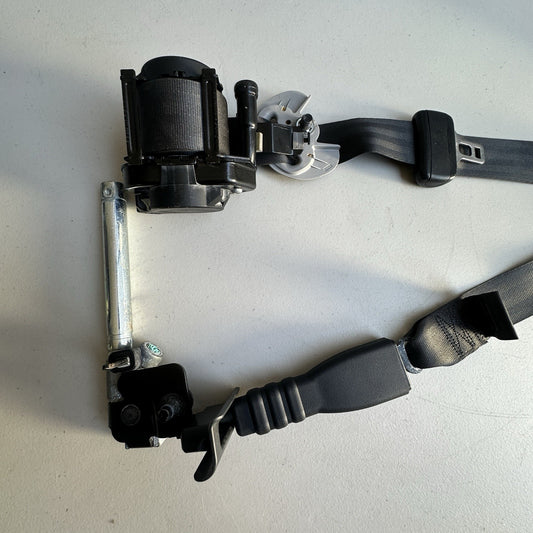 2015-2017 Hyundai Sonata Front Right Seat Belt Retractor 88820-C2050TTX OEM BLK