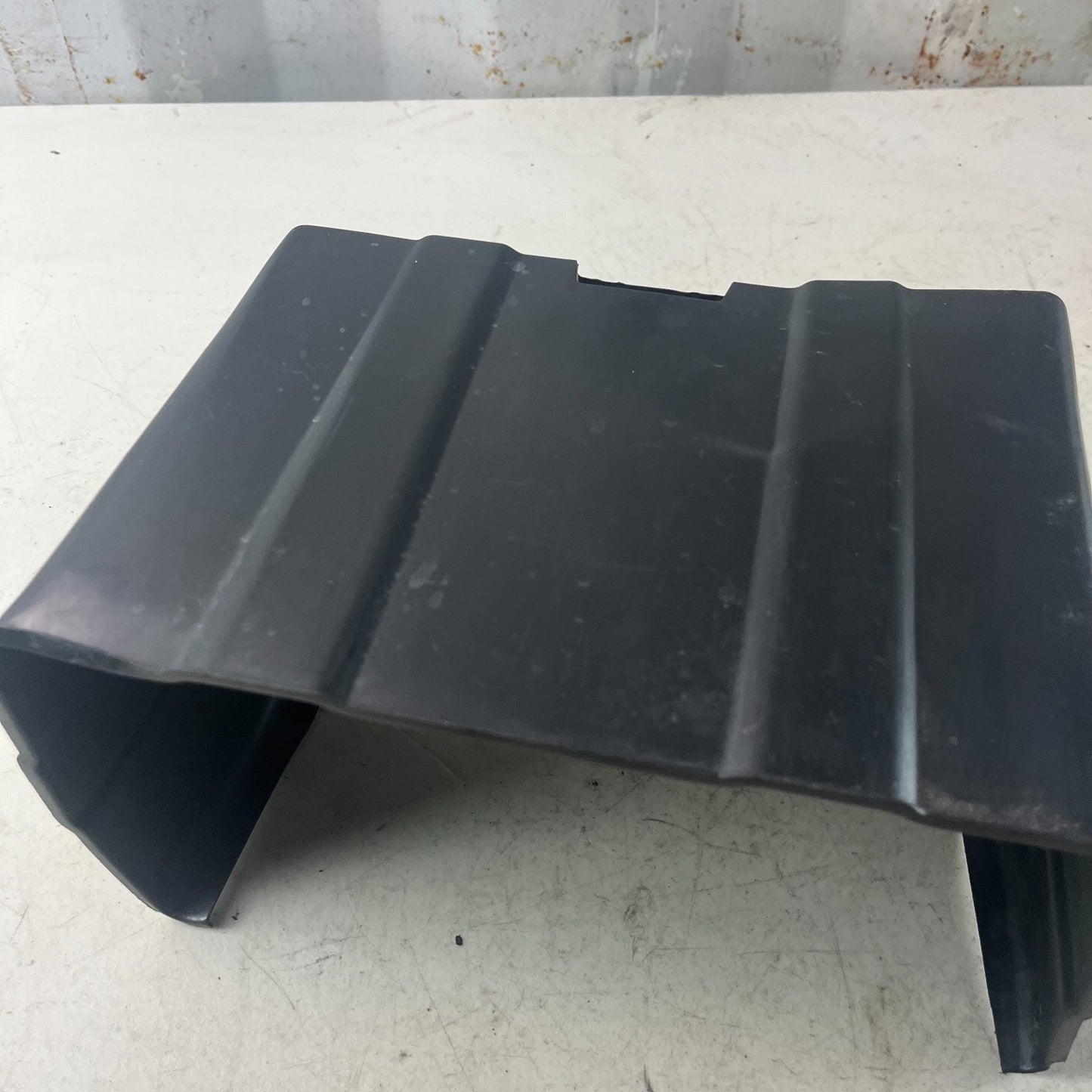 2013-2017 HONDA ACCORD SEDAN UPPER BATTERY BOX LID COVER 31531-T3V-A000 OEM