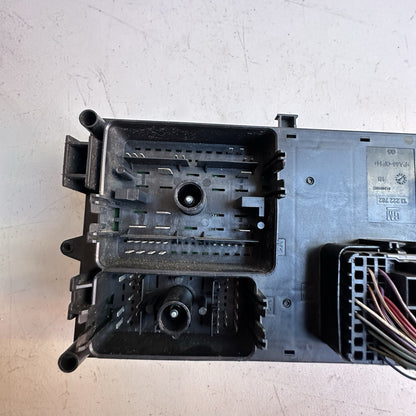 2011-2016 Chevy Cruze Malibu  Engine Relay Fuse Box 812461952