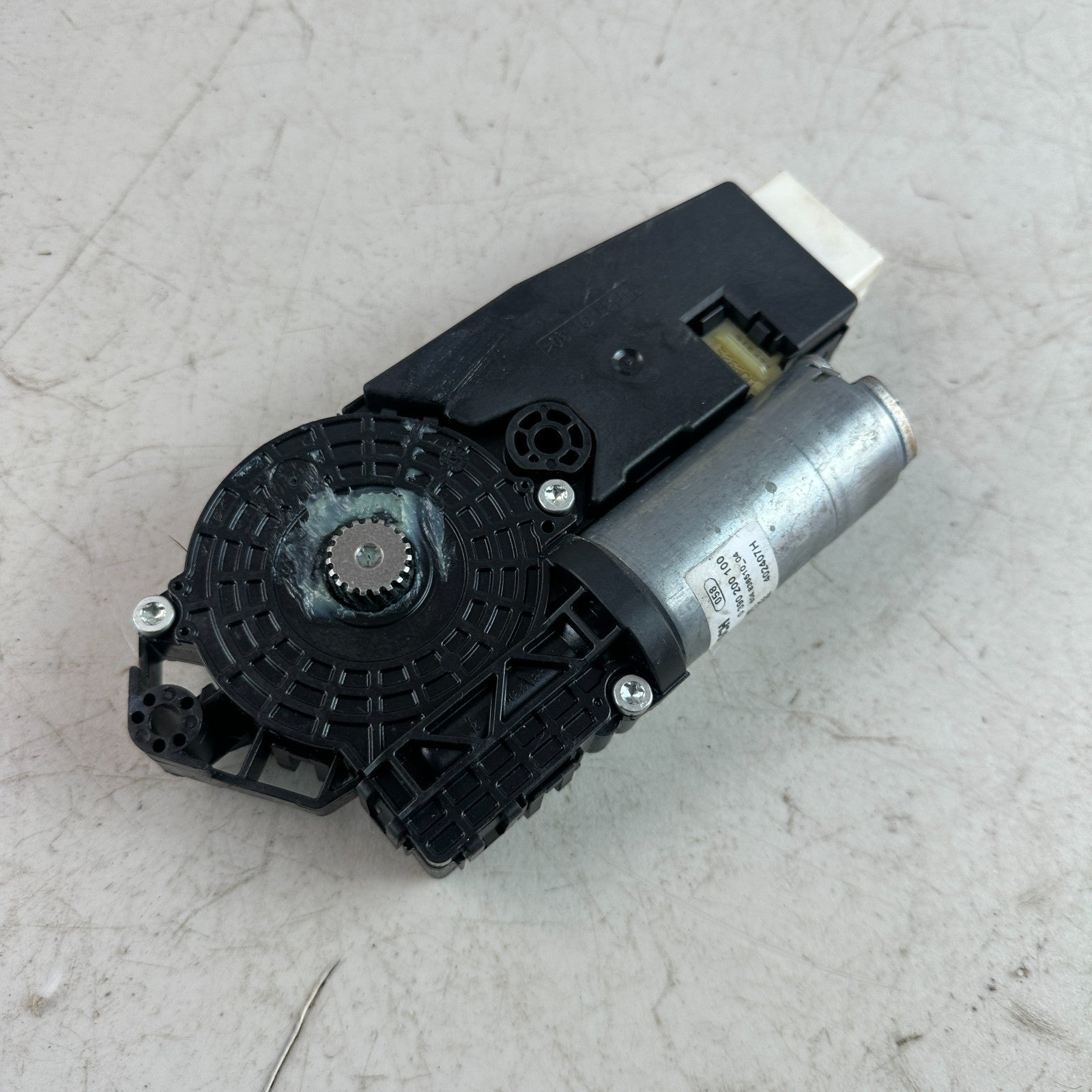 2015-2021 MERCEDES W205 C300 PANORAMIC SUN ROOF WINDOW CURTAIN SHADE MOTOR OEM
