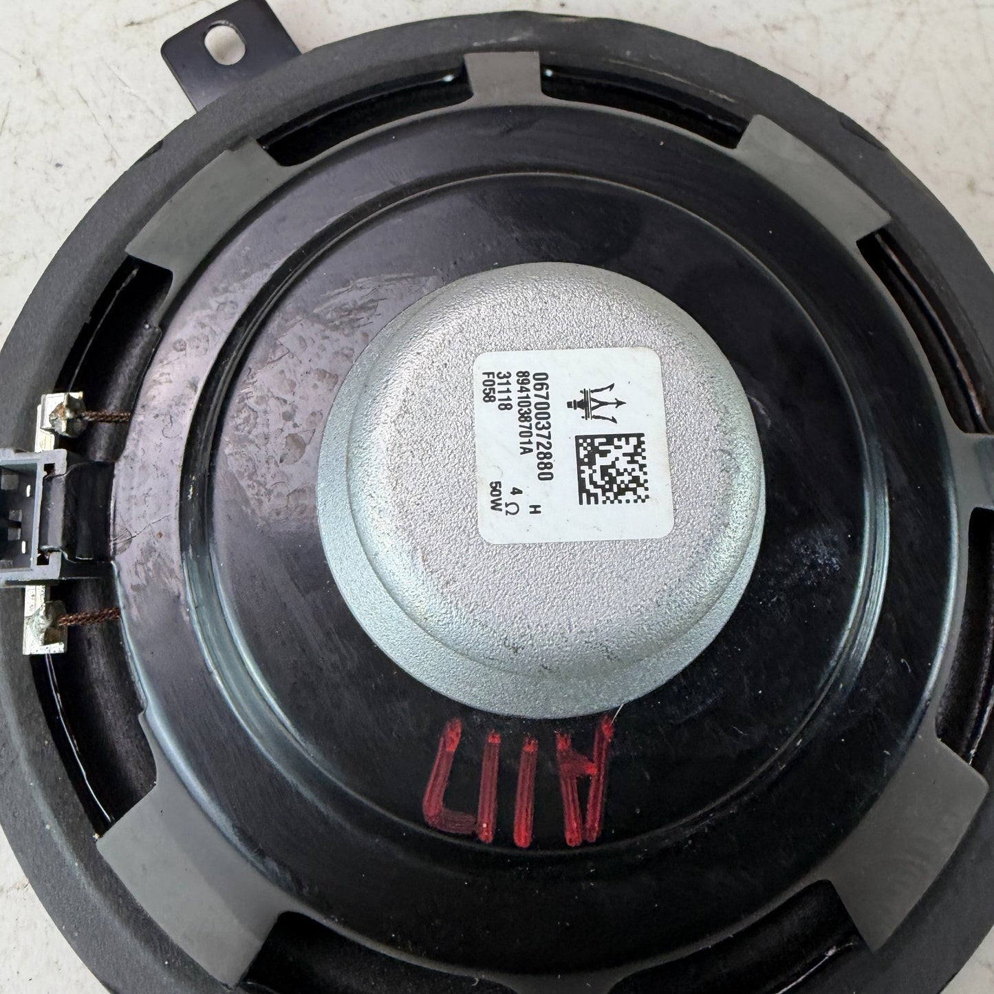 2017-2024 MASERATI LEVANTE FRONT OR REAR SIDE DOOR SOUND SPEAKER 06700372880 OEM