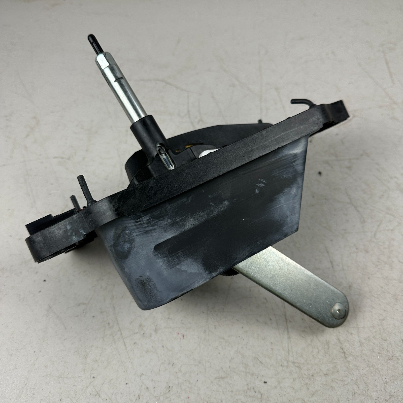 2014-2019 CHEVY CORVETTE AUTOMATIC TRANSMISSION GEAR SHIFTER SELECTOR LEVER OEM