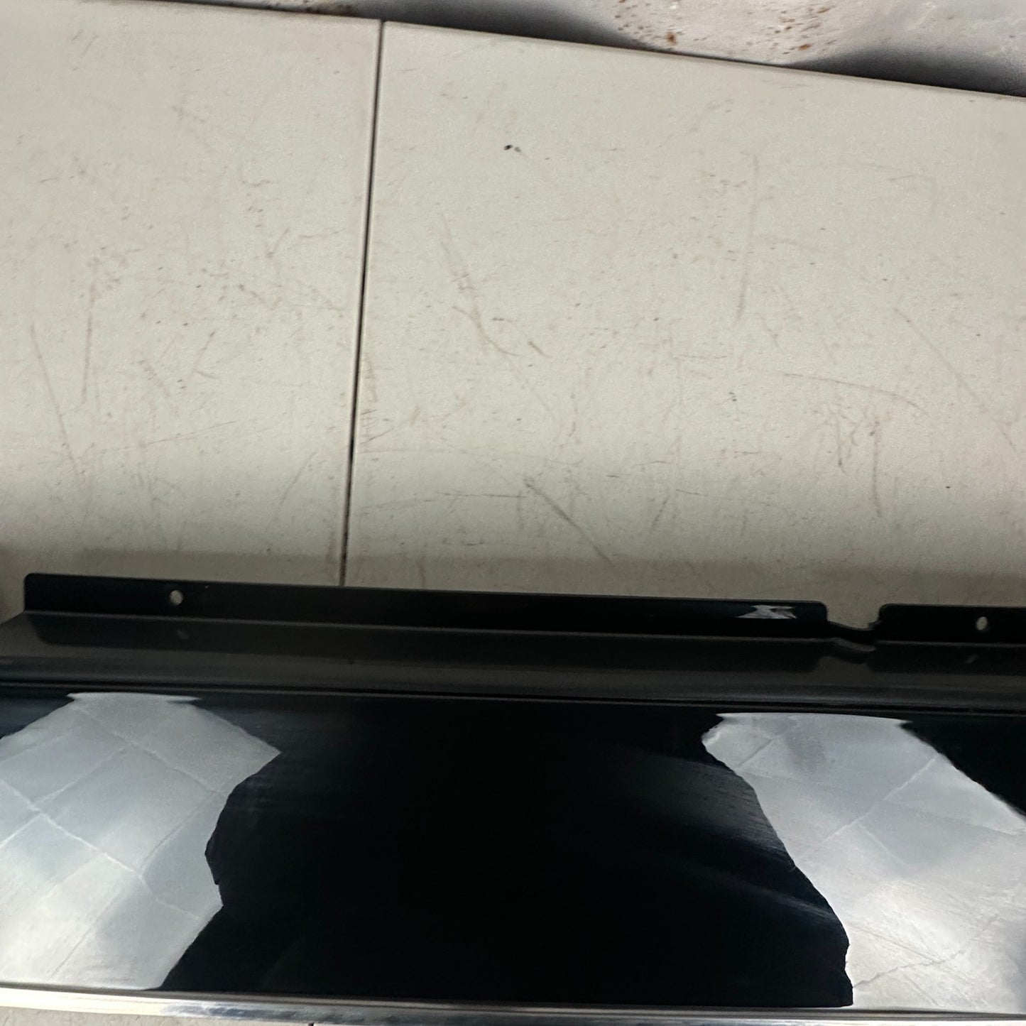 2014-2019 CHEVROLET CORVETTE C7 REAR ROOF EXTENSION COVER PANEL 23316884 OEM