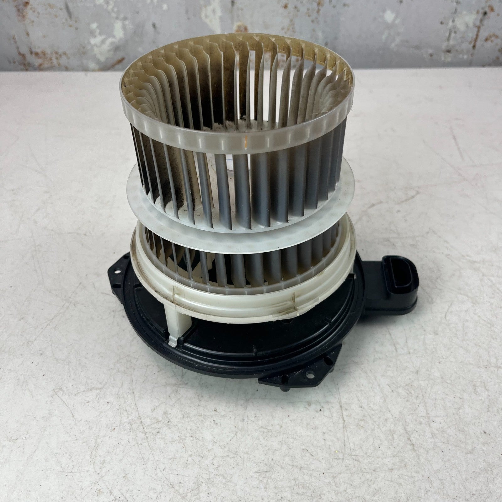 2019-2025 TOYOTA COROLLA FRONT HVAC AC HEATER BLOWER FAN MOTOR 87103-0E090 OEM