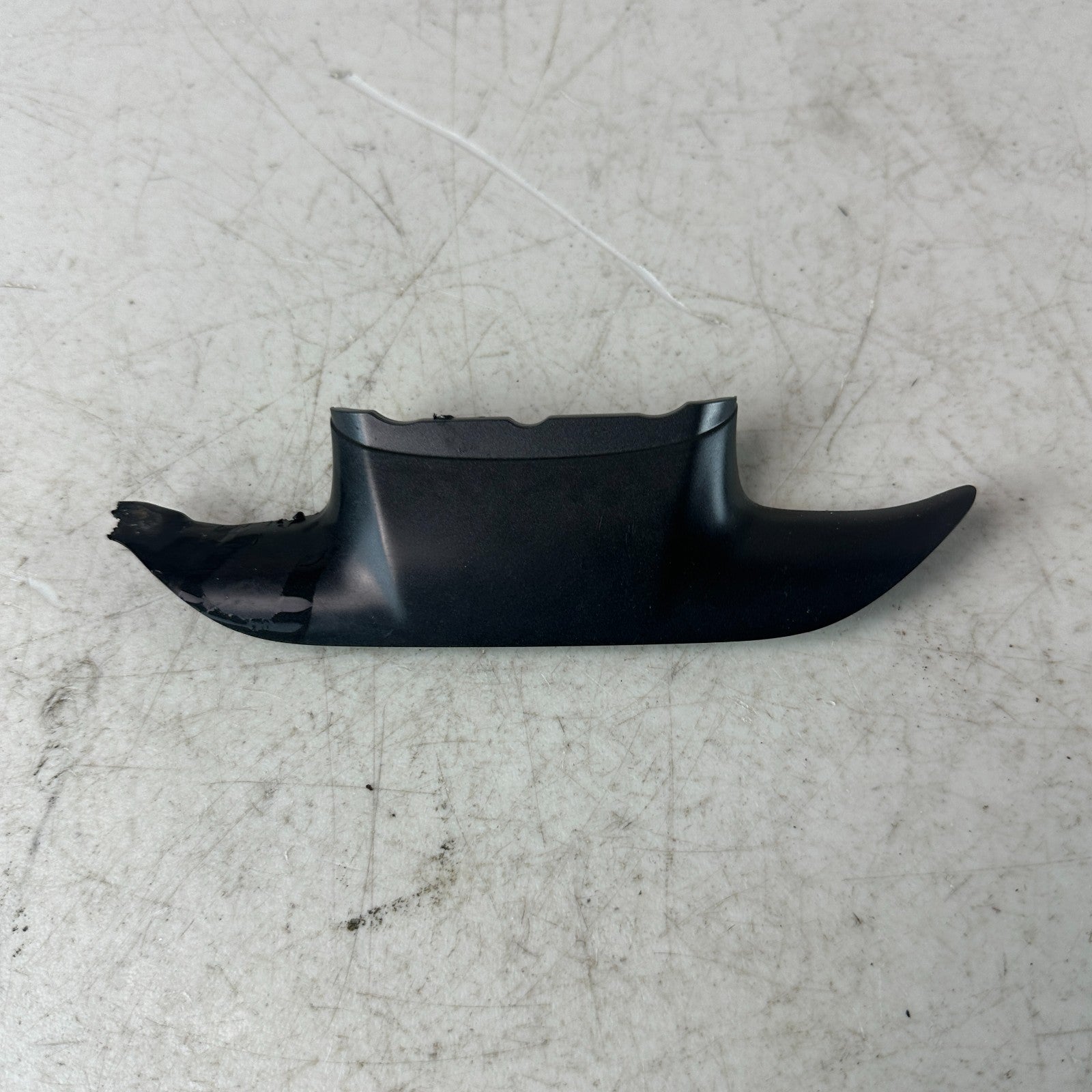 2014-2019 CHEVROLET CORVETTE C7 STEERING WHEEL LOWER BOTTOM INSERT TRIM 34191640