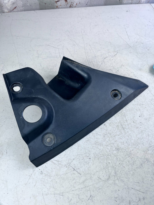 2010-2015 CHEVROLET CAMARO REAR LEFT SIDE BUMPER CLOSE OUT FILLER FLAP TRIM OEM