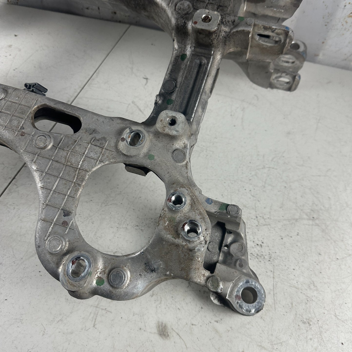 2014-2019 CHEVROLET CORVETTE C7 REAR SUSPENSION CRADLE SUBFRAME CROSS MEMBER OEM