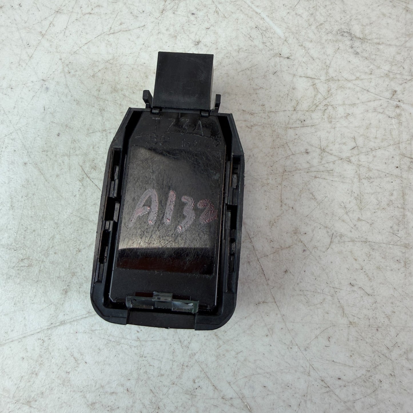2015-2020 ACURA TLX FRONT WINDSHIELD RAIN SENSOR CONTROL MODULE UNIT TZ3A2301