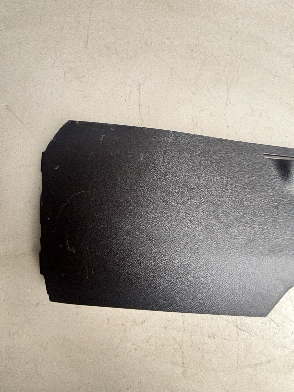 2015-2022 CHRYSLER 300 CENTER CONSOLE LEFT SIDE COVER PANEL TRIM L0199906 OEM