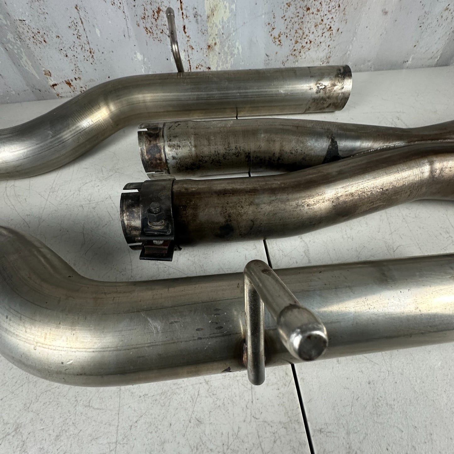 2016-2024 CHEVROLET CAMARO LOWER EXHAUST X PIPE ASSEMBLY OEM