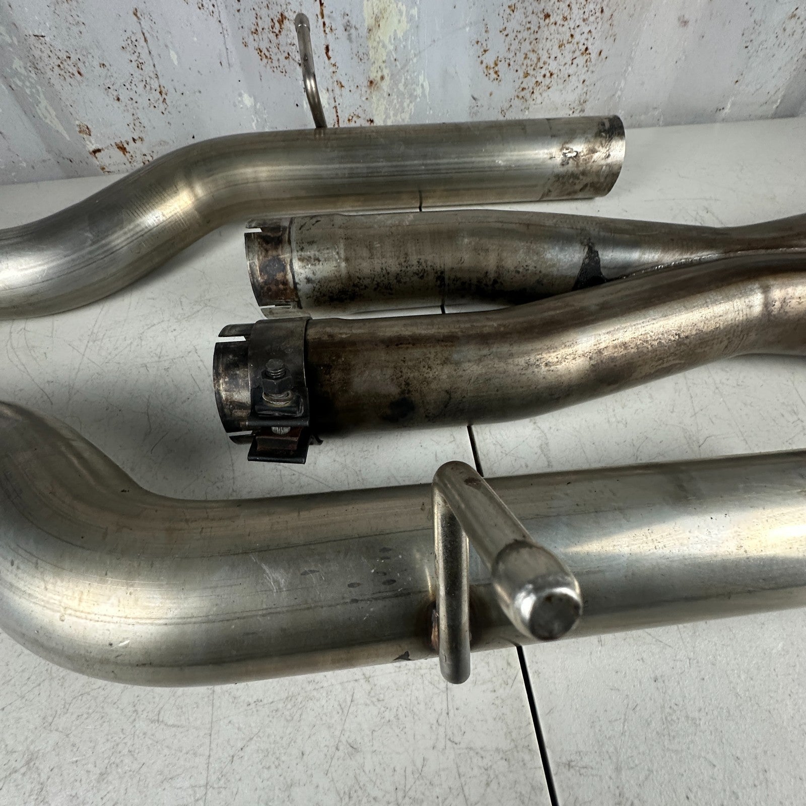 2016-2024 CHEVROLET CAMARO LOWER EXHAUST X PIPE ASSEMBLY OEM