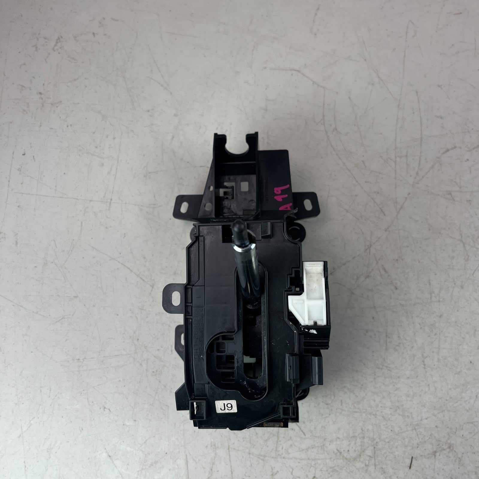 2019-2022 TOYOTA COROLLA AUTOMATIC TRANSMISSION GEAR SHIFTER SELECTOR 75G892 OEM