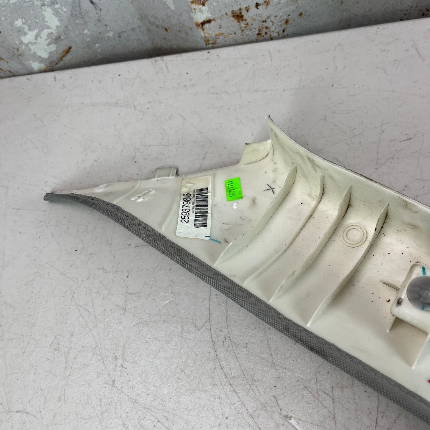 2009-2014 CADILLAC CTS-V FRONT RIGHT PASSENGER A-PILLAR TRIM COVER 25937986 OEM