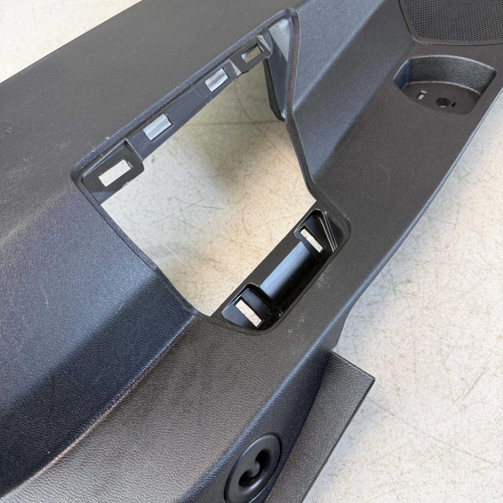 2014-2019 CHEVROLET CORVETTE C7 RIGHT SIDE TRUNK TRIM COVER PANEL 22945836  OEM