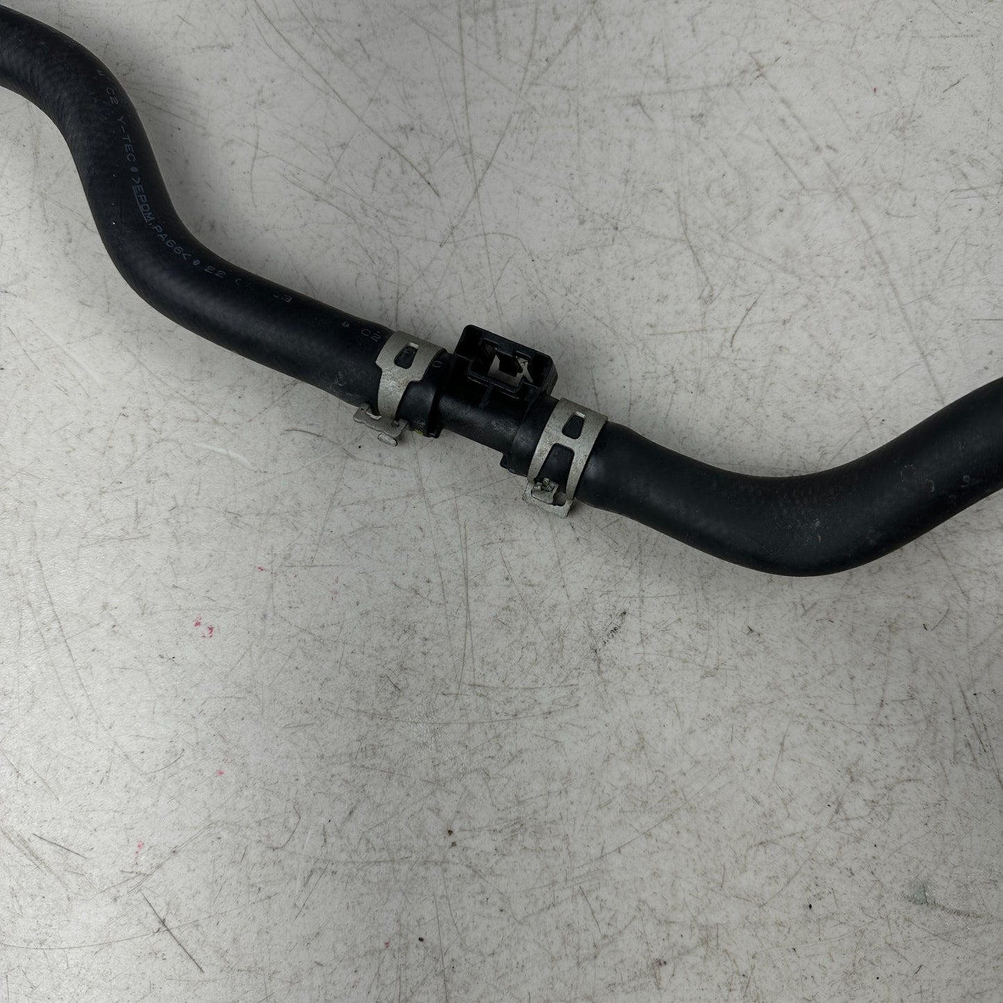 2010-2023 CHEVROLET  TRAVERSE BUICK  ENCLAVE GMC ACADIA  INLET HEATER  HOSE OEM