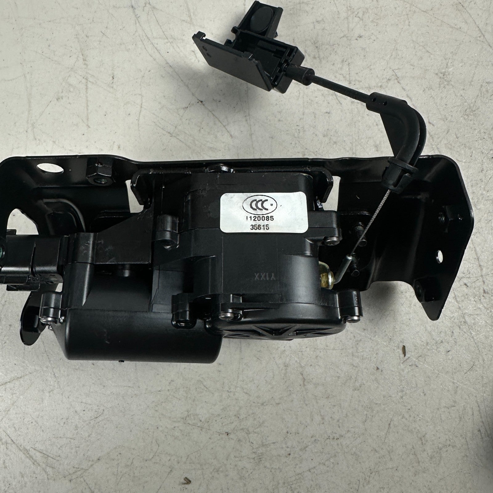 2014-2019 CHEVROLET CORVETTE C7 REAR TAILGATE TRUNK LID LOCK LATCH ACTUATOR OEM