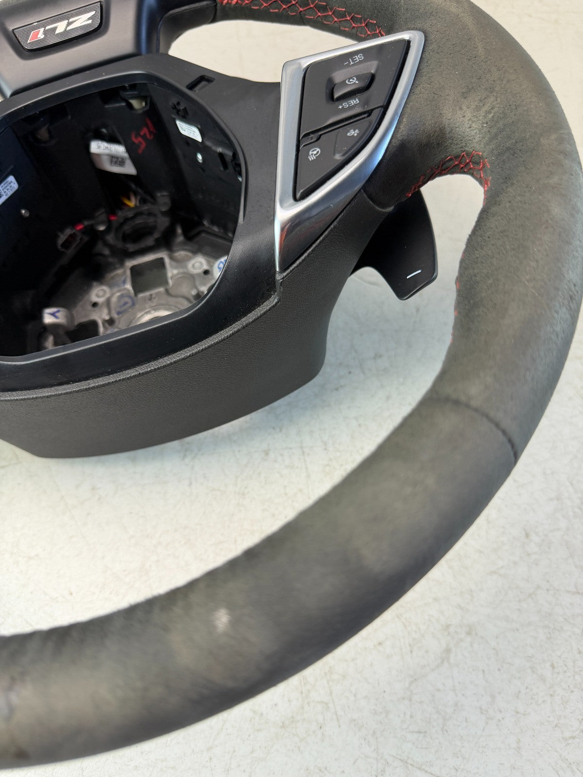 2023 CHEVROLET CAMARO ZL1 MULTIFUNCTION STEERING WHEEL BLACK ALCANTARA 23427866
