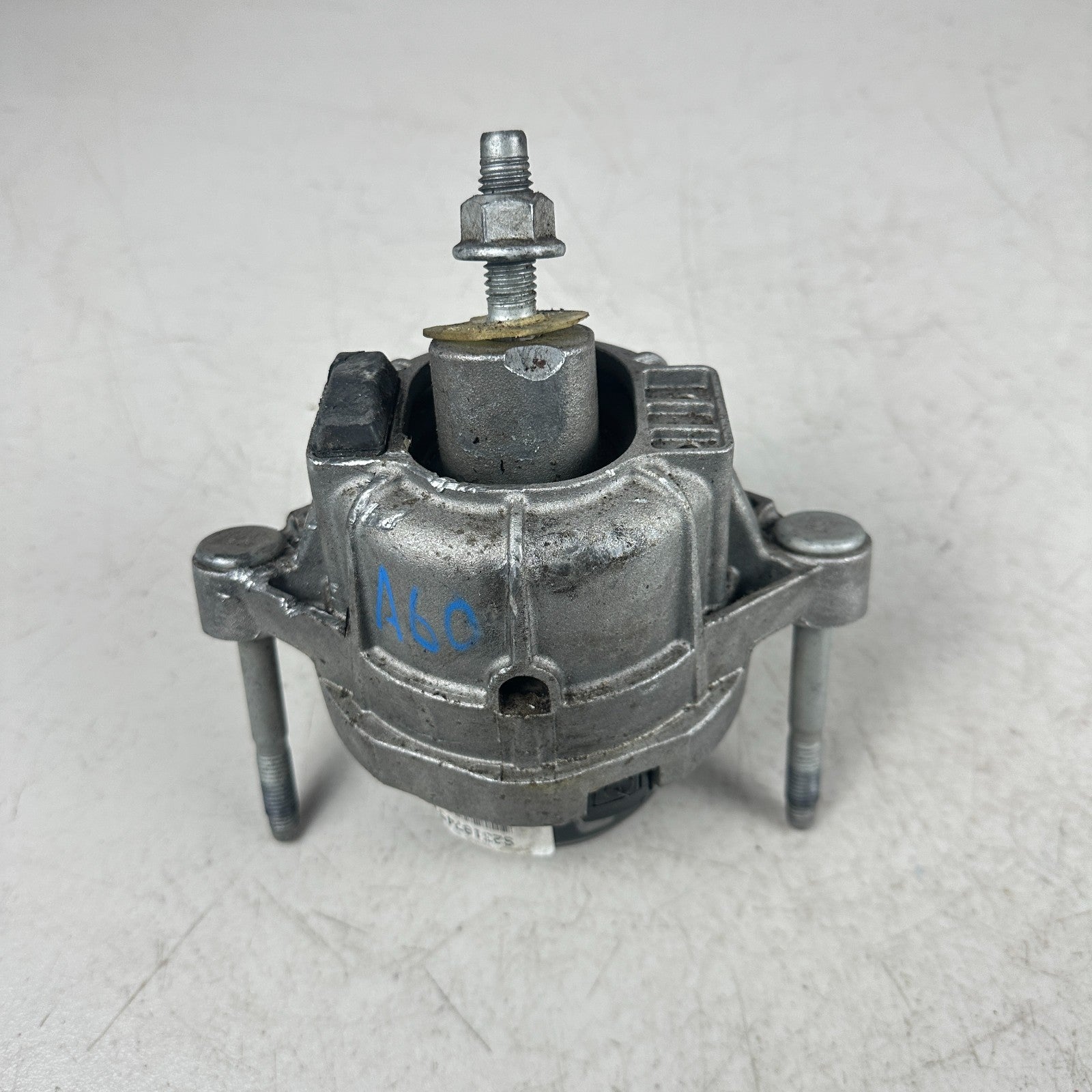 2015-19 CHEVROLET CORVETTE LEFT DRIVER SIDE ENGINE MOTOR FRAME MOUNT SUPPORT OEM