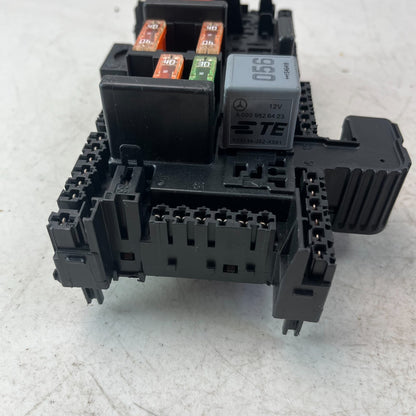 2015-2021 MERCEDES C300 REAR COMPARTMENT FUSE BOX RELAY MODULE UNIT A2059068501