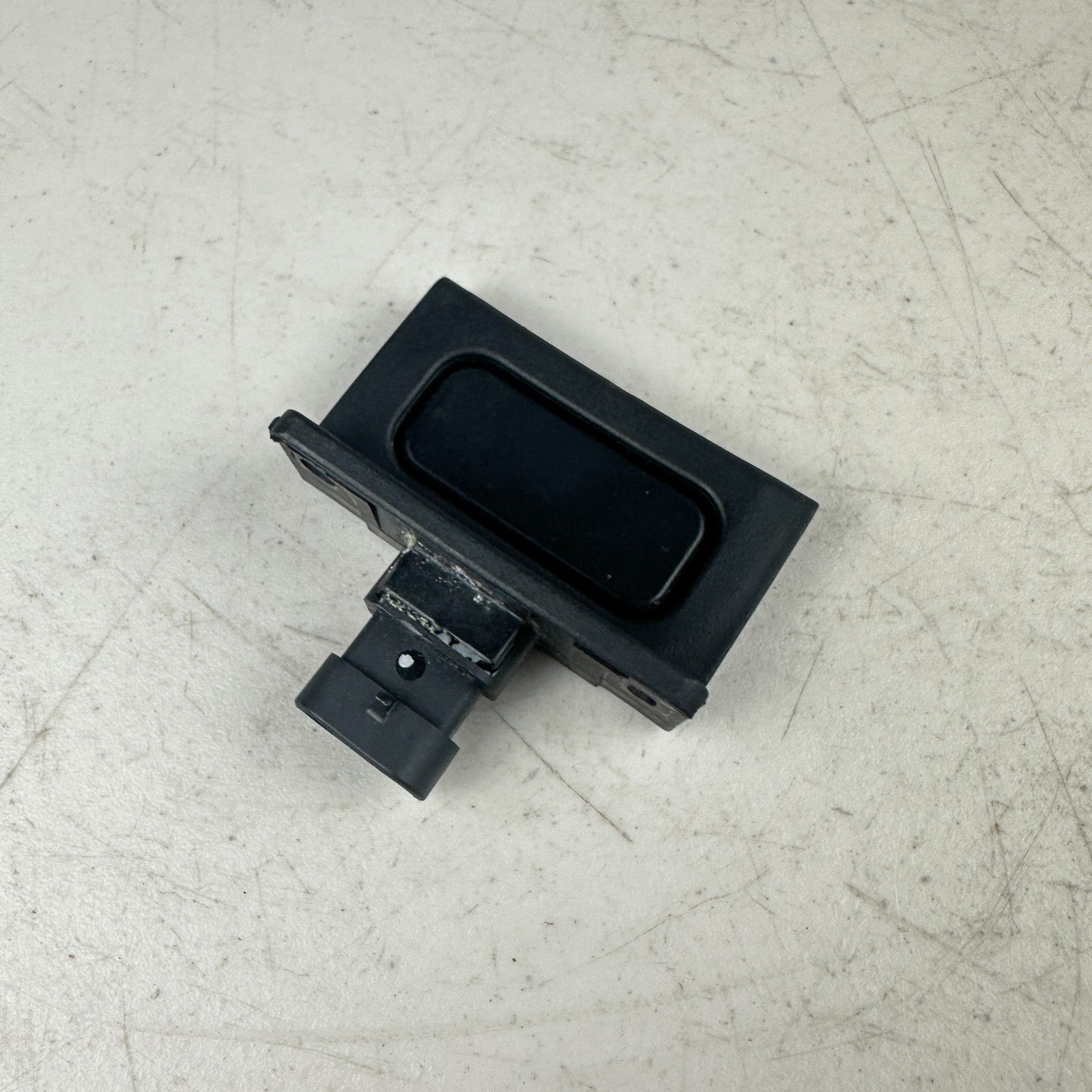 05-13 CHEVROLET CORVETTE C6 FRONT LEFT SIDE DOOR TOUCH PAD RELEASE HANDLE OEM